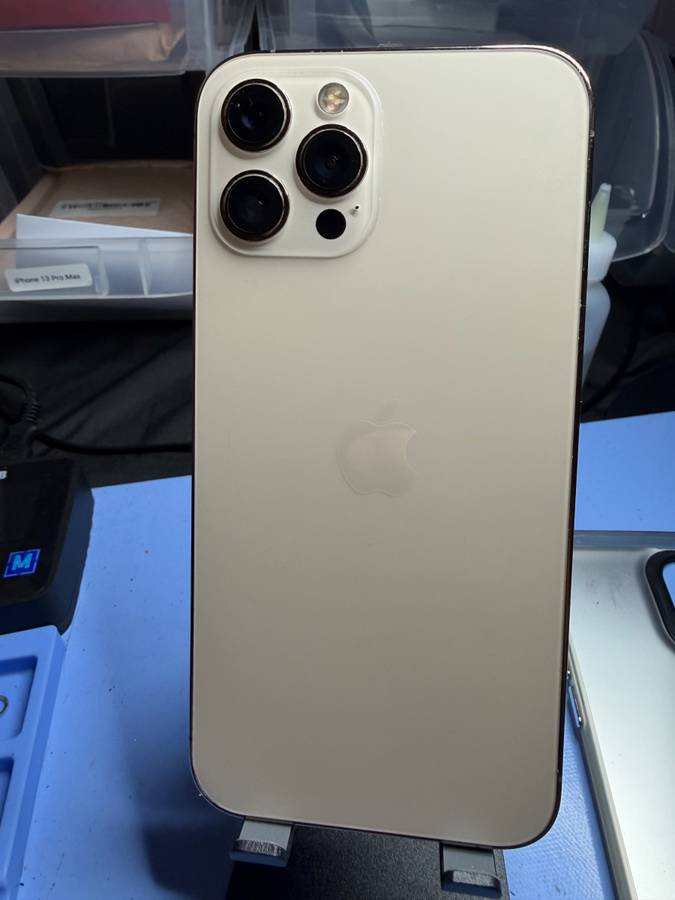 iPhone 12 Pro Max 256Gb (unlocked) - Image 4